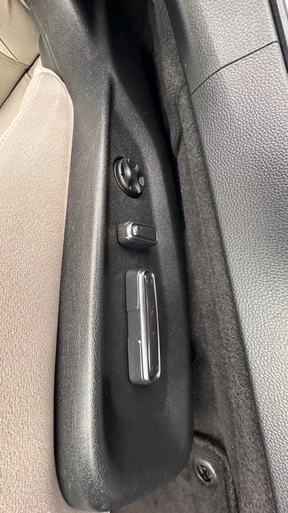 Used 2018 Honda Accord EX image 17