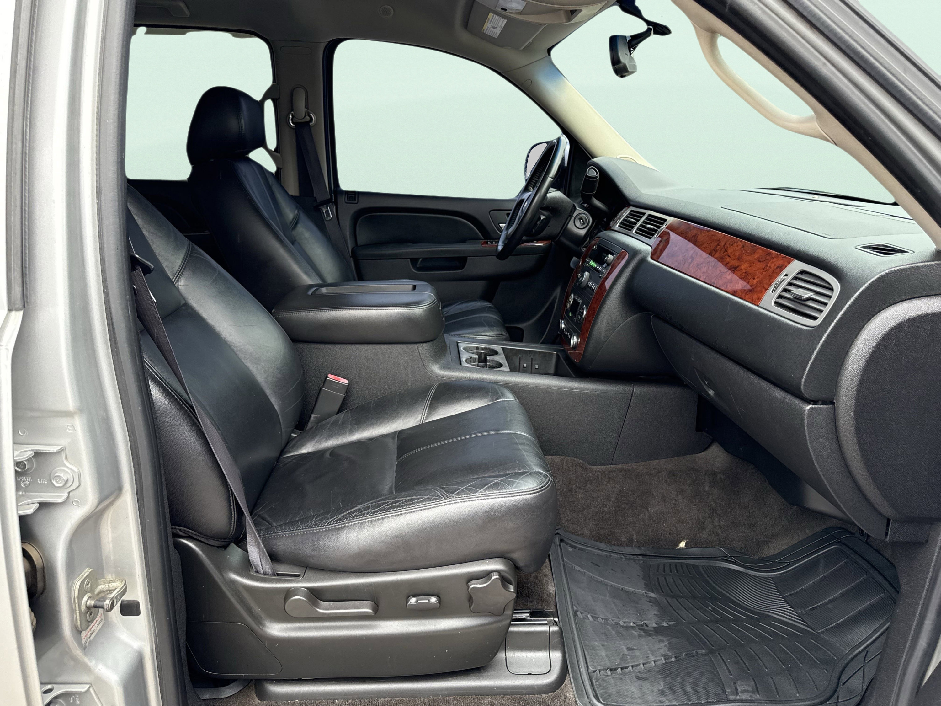 Used 2011 Chevrolet Tahoe LT image 47