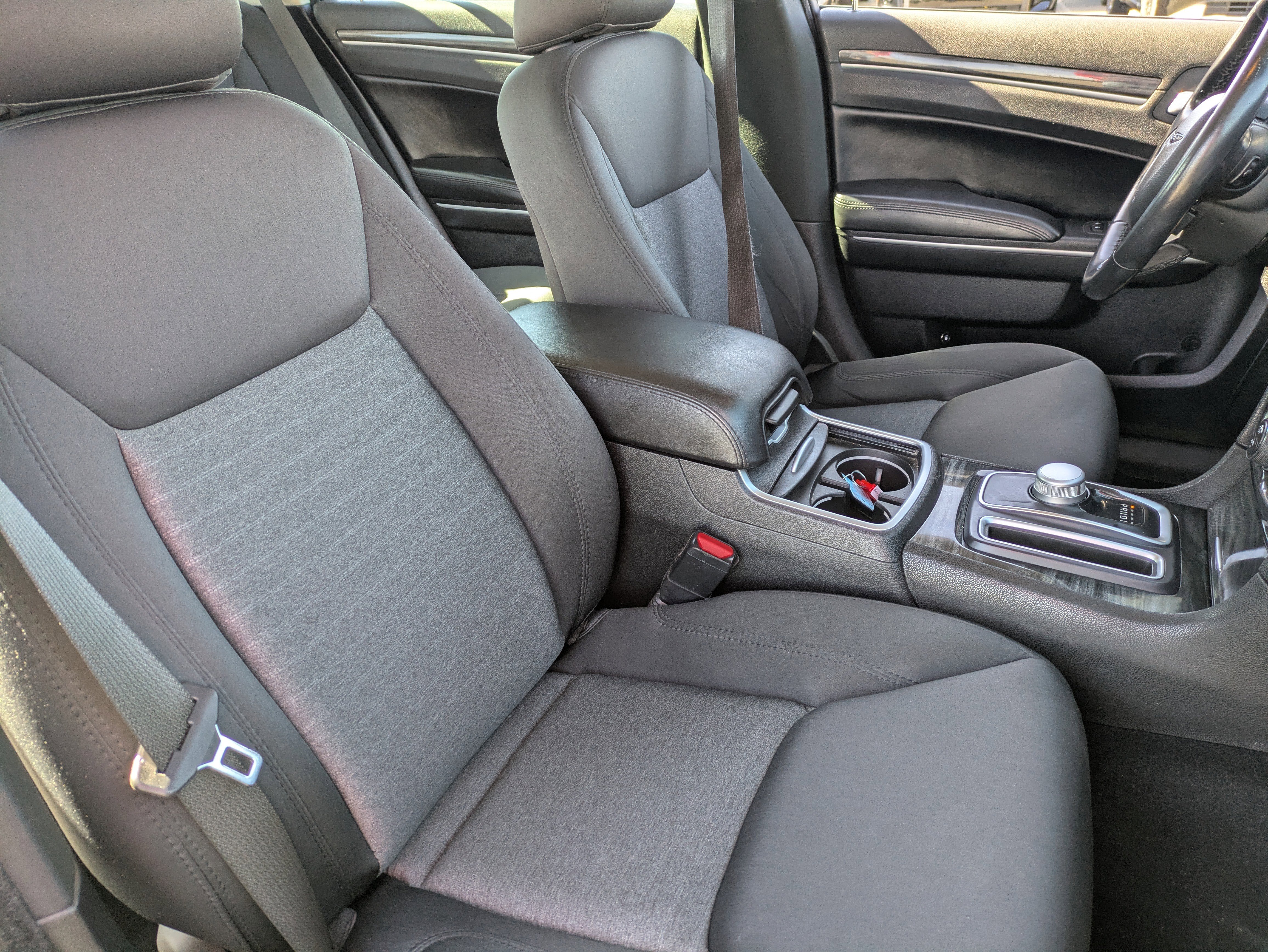 Used 2021 Chrysler 300 Touring image 10