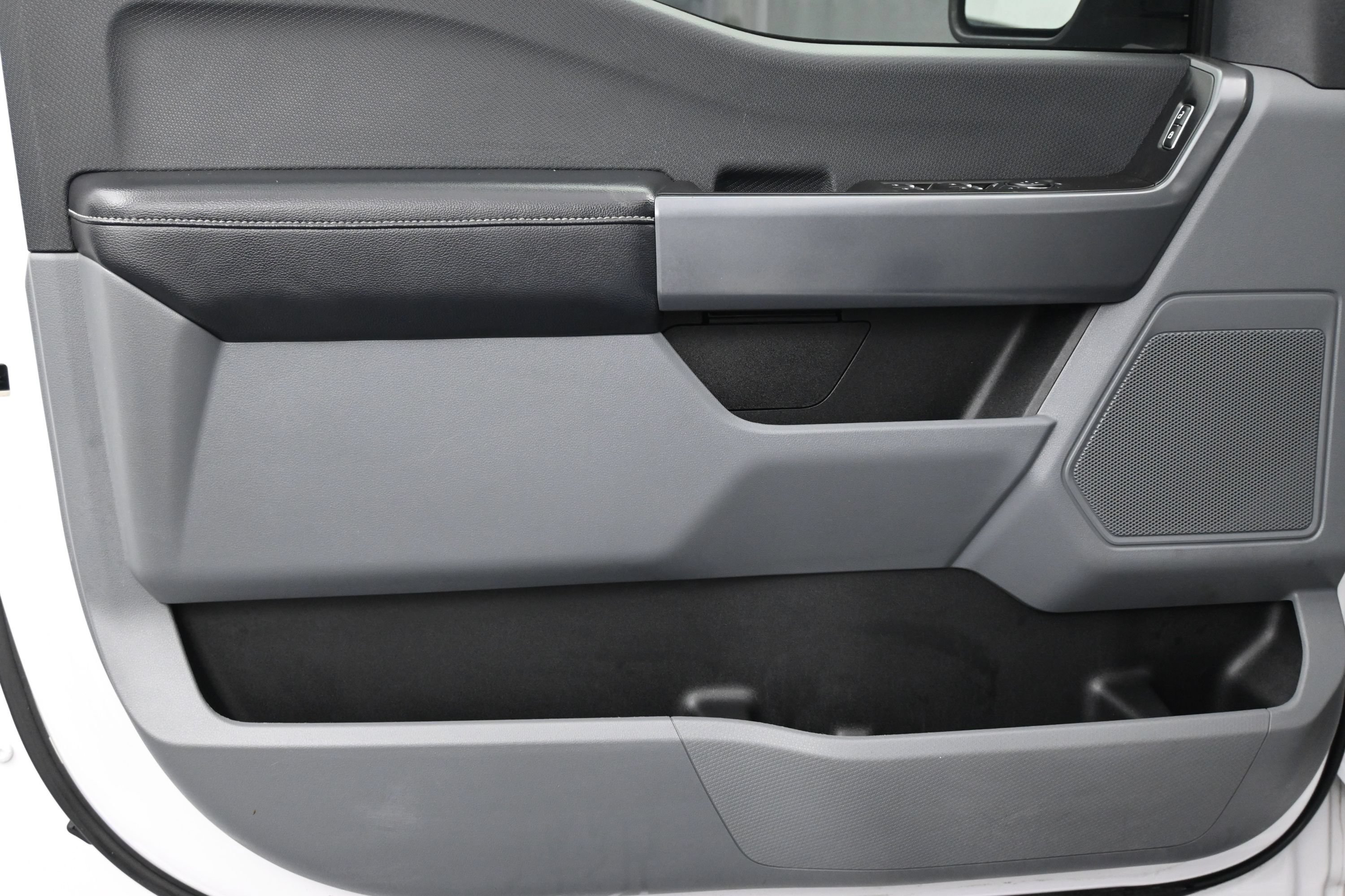 Used 2021 Ford F150 XLT RWD image 11