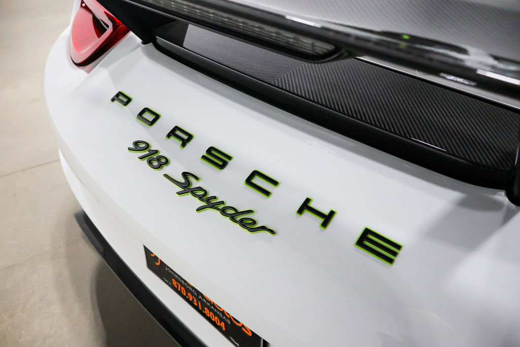 Used 2015 Porsche 918 Spyder image 96