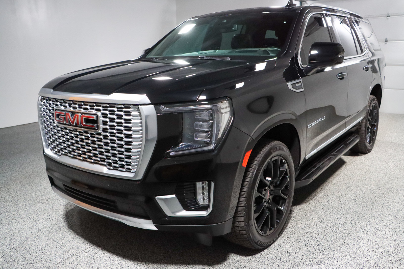 Used 2023 GMC Yukon Denali AWD/4WD image 37
