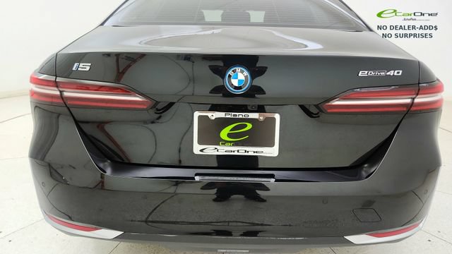 Used 2024 BMW i5 eDrive40i w/ Convenience Package RWD image 12
