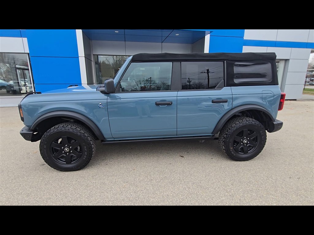 Used 2021 Ford Bronco Black Diamond image 5