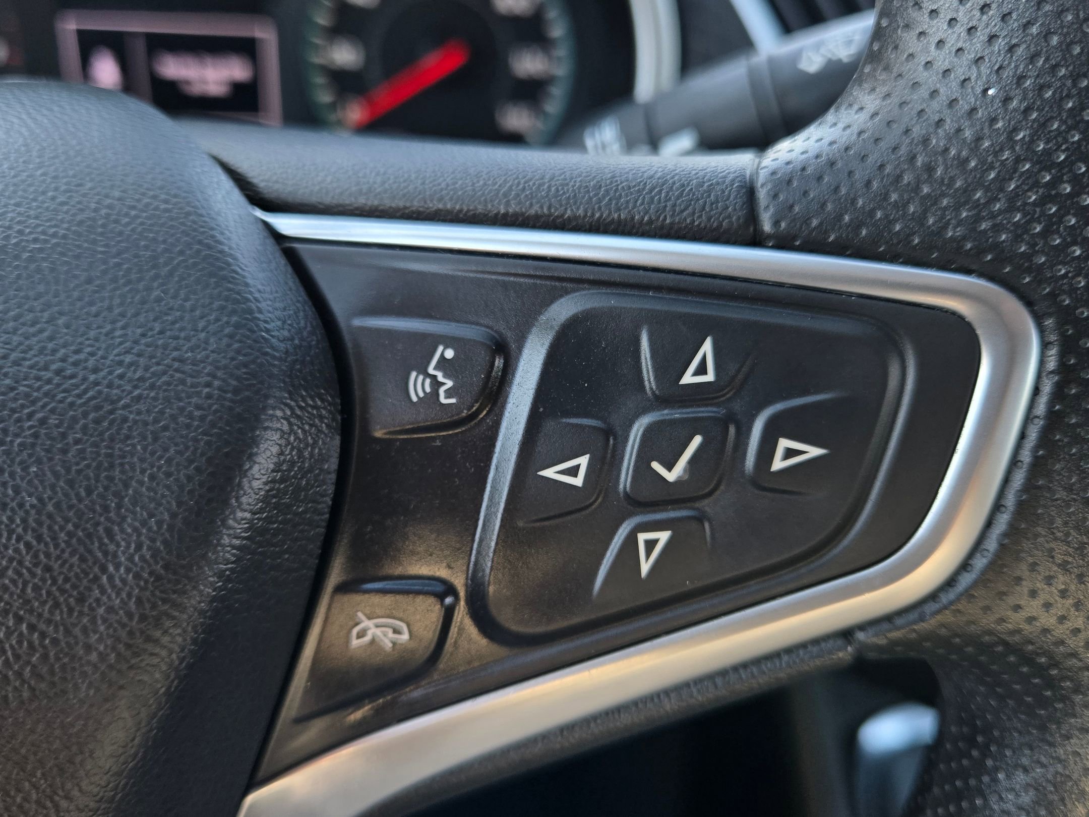 Used 2022 Chevrolet Malibu LS w/ Driver Confidence Package II image 25