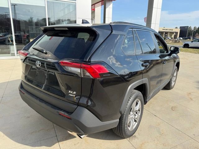Used 2025 Toyota RAV4 XLE image 7