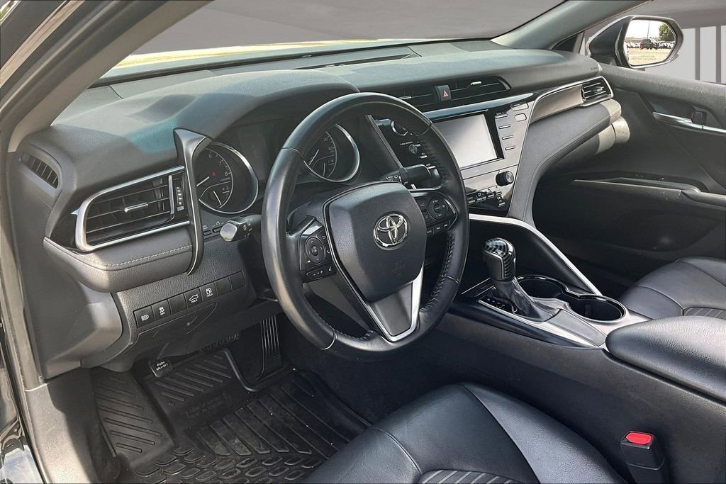Used 2020 Toyota Camry SE image 17