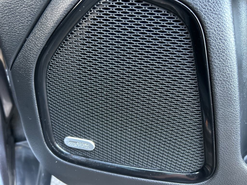 Certified 2022 Jeep Compass Limited w/ Sun and Sound Group image 39