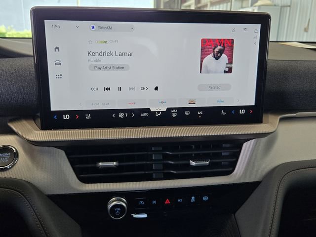 New 2025 Ford Explorer Active w/ Active Comfort Package image 13