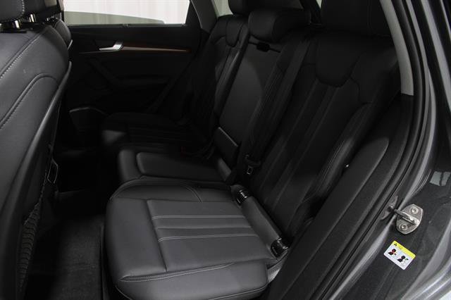 Used 2023 Audi Q5 2.0T Premium Plus w/ Premium Plus Package AWD/4WD image 18