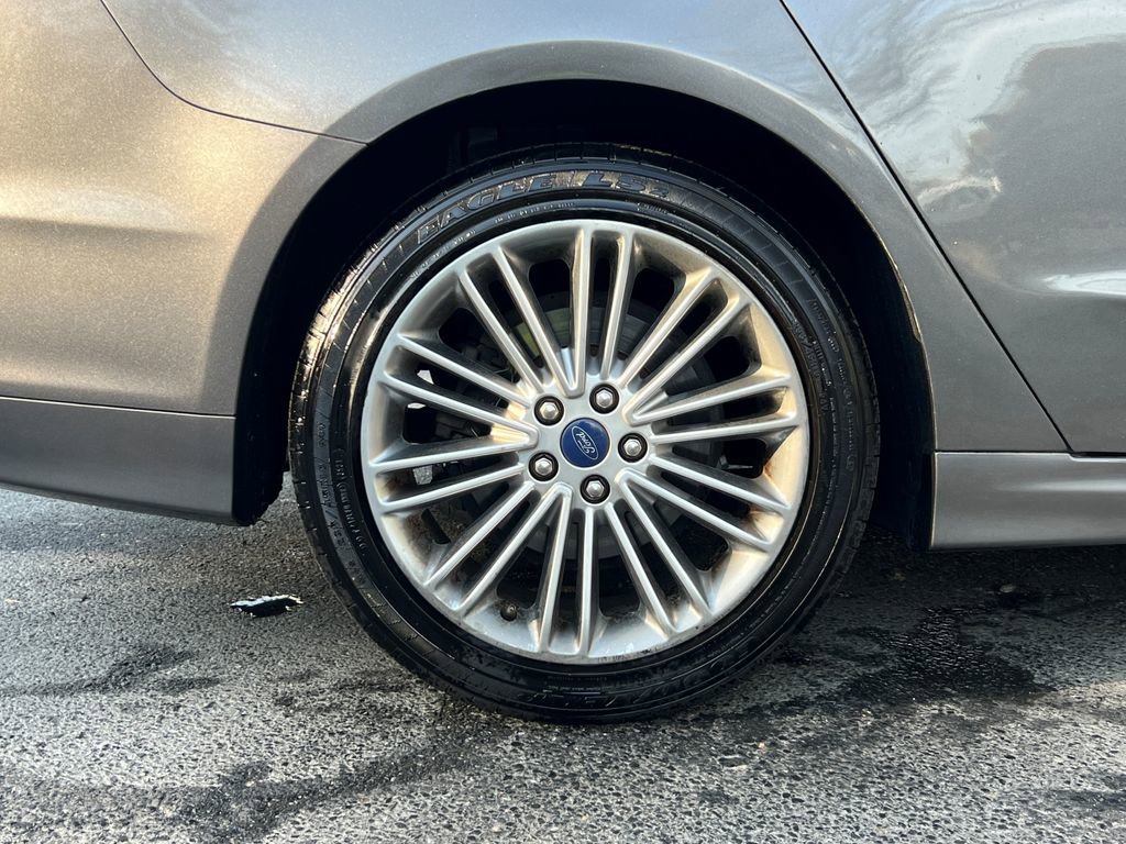 Used 2014 Ford Fusion SE w/ Equipment Group 202A image 7