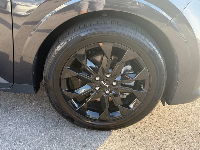 Used 2024 Kia Carnival SX Prestige FWD image 19