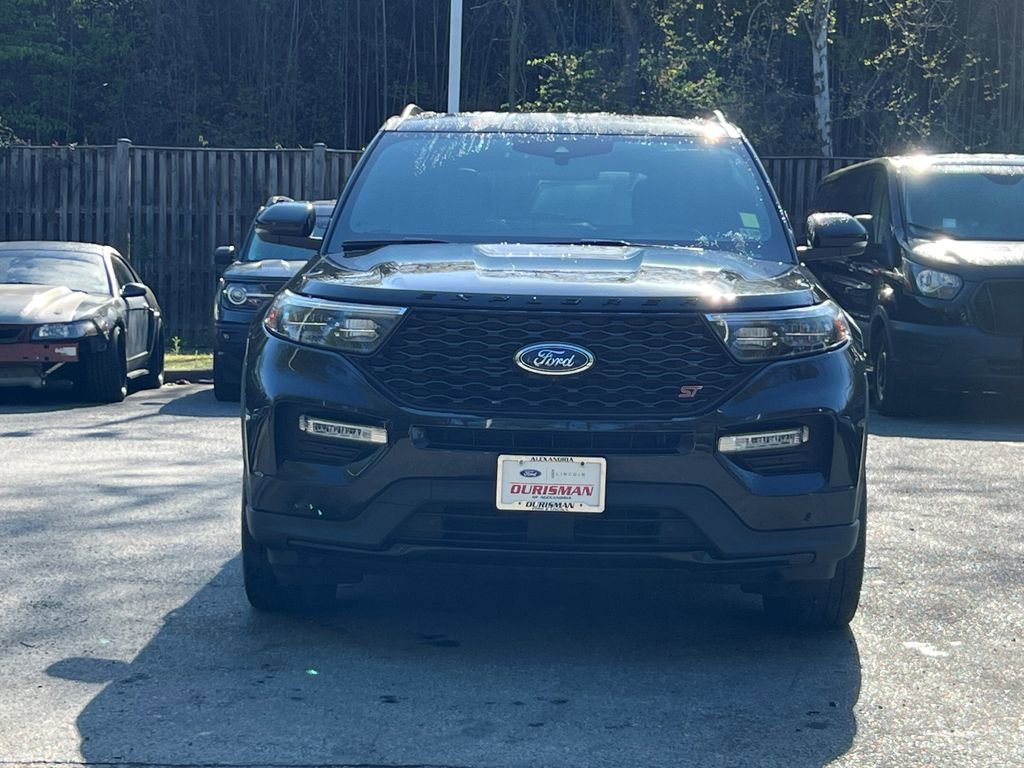 Used 2024 Ford Explorer ST w/ Equipment Group 401A AWD/4WD image 2