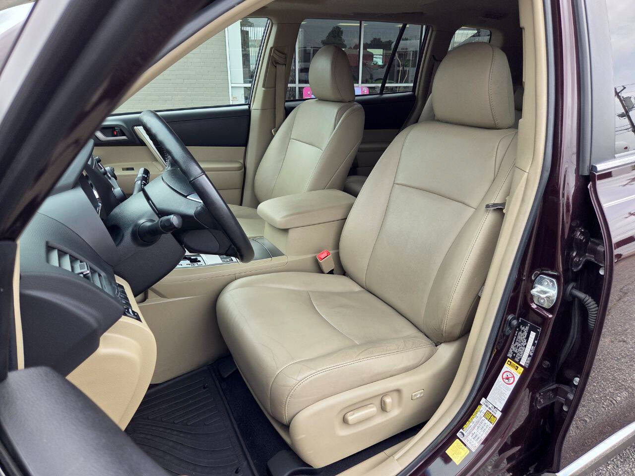 Used 2013 Toyota Highlander SE AWD/4WD image 7