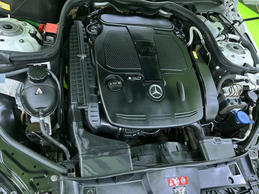Used 2014 Mercedes-Benz E 350 4MATIC Sedan w/ Premium 1 Package image 18