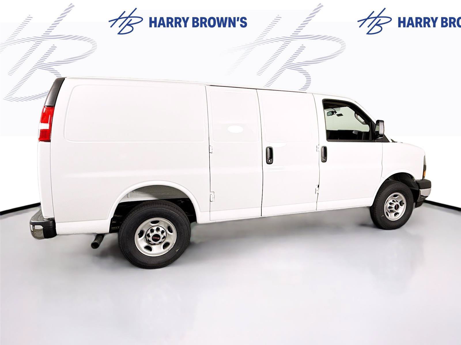 New 2026 GMC Savana 2500 w/ Driver Convenience Package RWD image 27