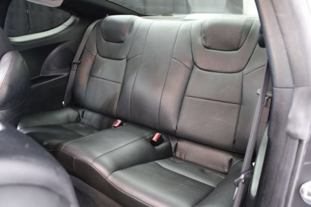 Used 2011 Hyundai Genesis 2.0T RWD image 24