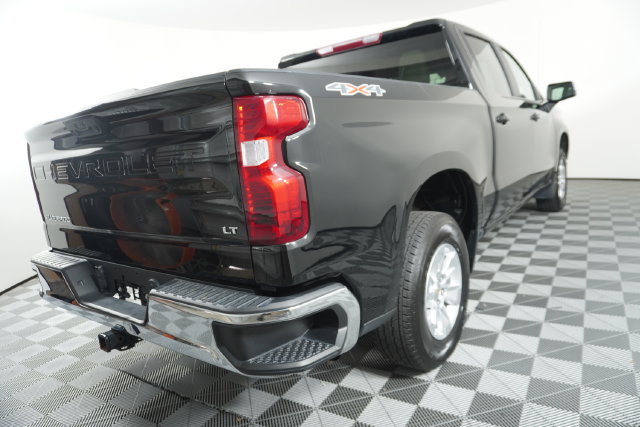 Used 2025 Chevrolet Silverado 1500 LT AWD/4WD image 7