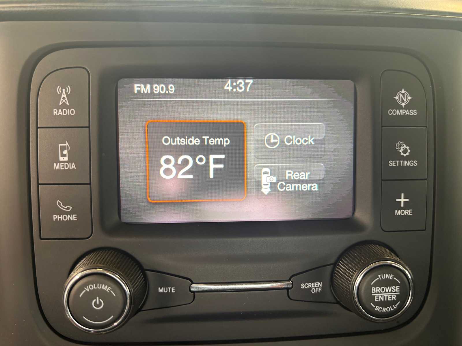Used 2020 RAM 1500 HFE RWD image 23
