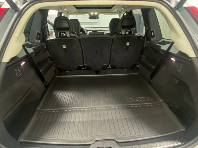 Used 2025 Volvo XC90 B6 Ultra image 9
