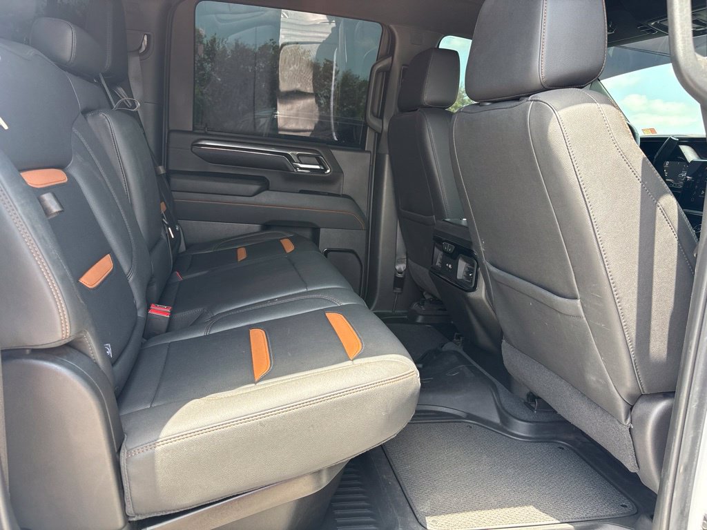 Used 2024 GMC Sierra 2500 AT4 w/ AT4 Preferred Package AWD/4WD image 46