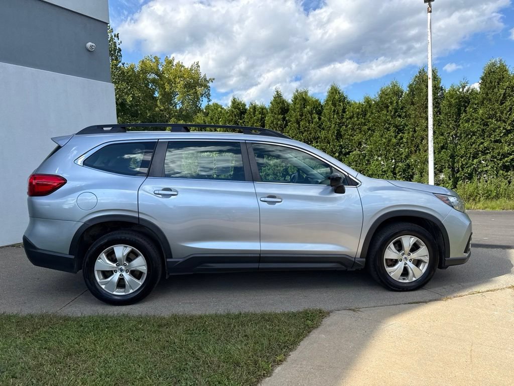 Used 2021 Subaru Ascent 8-Passenger AWD/4WD image 2