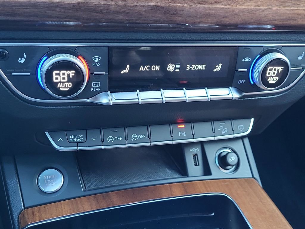 Used 2022 Audi Q5 2.0T Premium w/ Convenience Package image 27