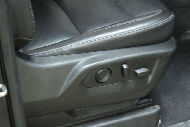 Used 2021 Chevrolet Tahoe LT w/ LT Signature Package AWD/4WD image 13