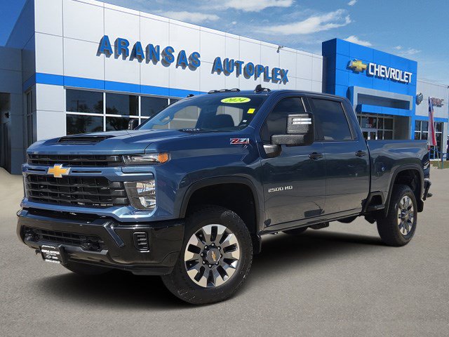 Used 2024 Chevrolet Silverado 2500 Custom w/ Custom Value Package