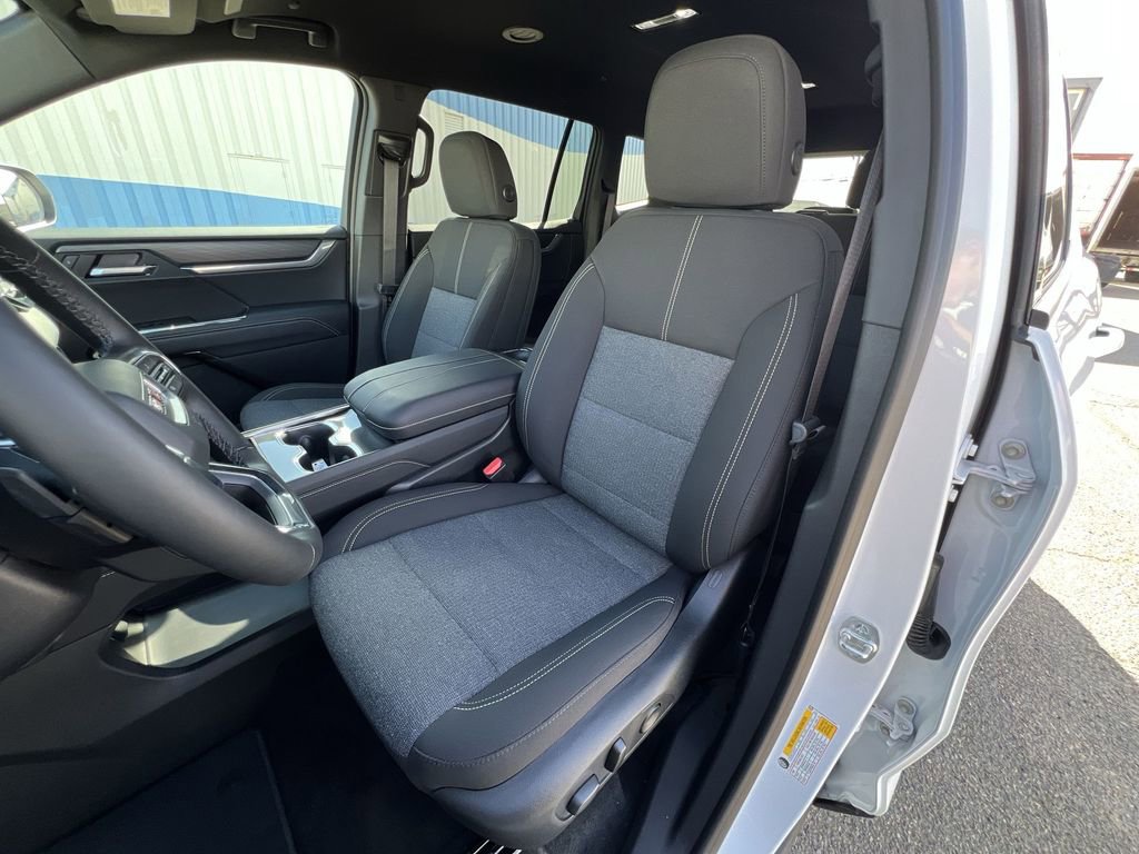 New 2025 GMC Acadia Elevation image 19