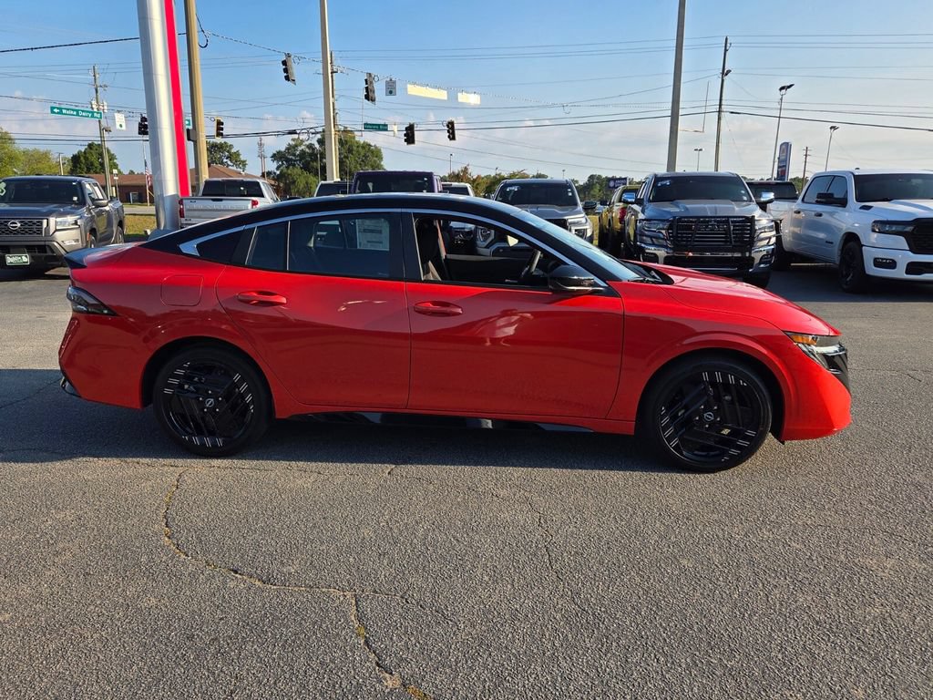 New 2027 Nissan Sentra SR w/ Floor Mat Package FWD image 12