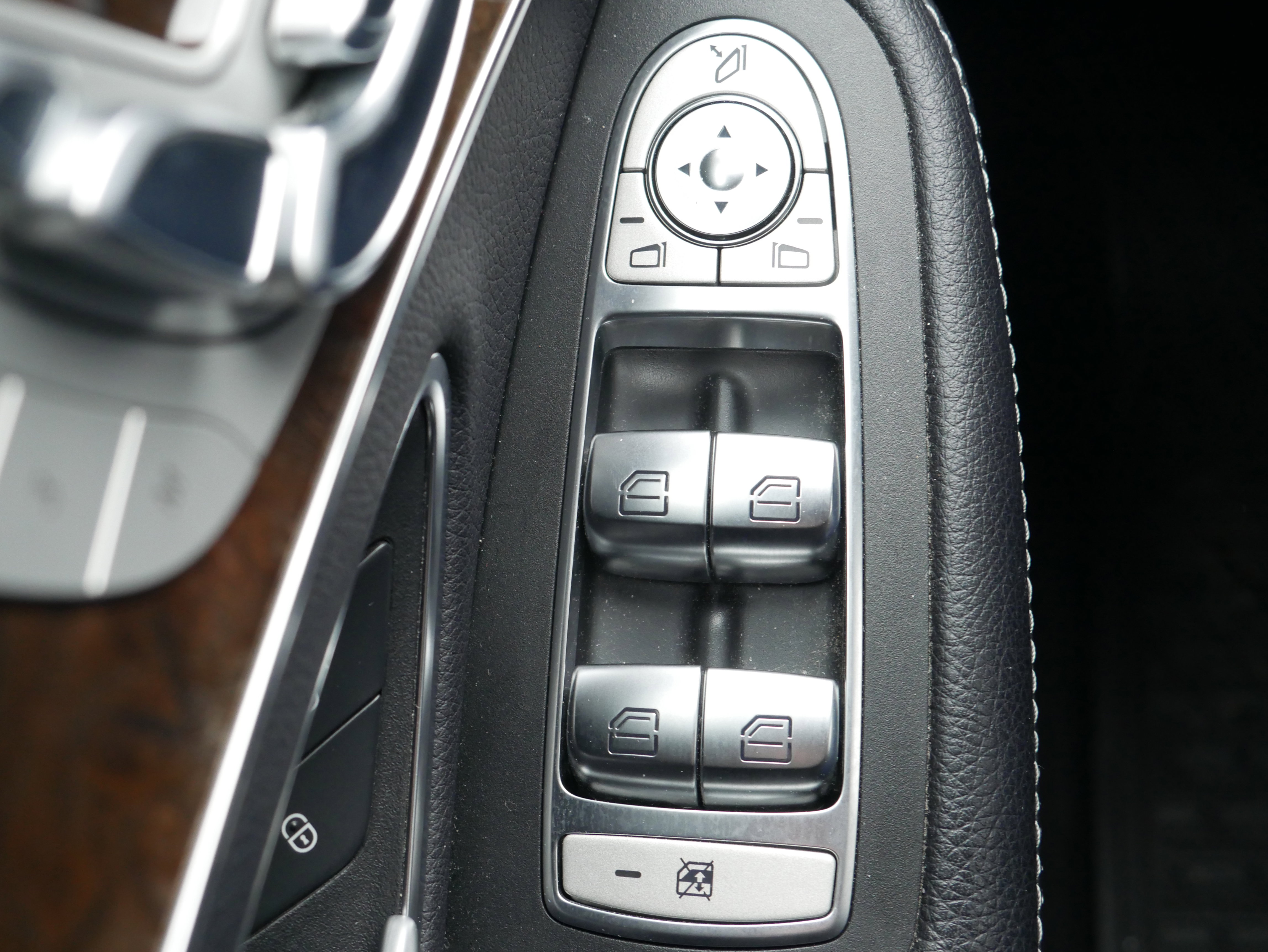 Used 2018 Mercedes-Benz C 300 C 300 image 27