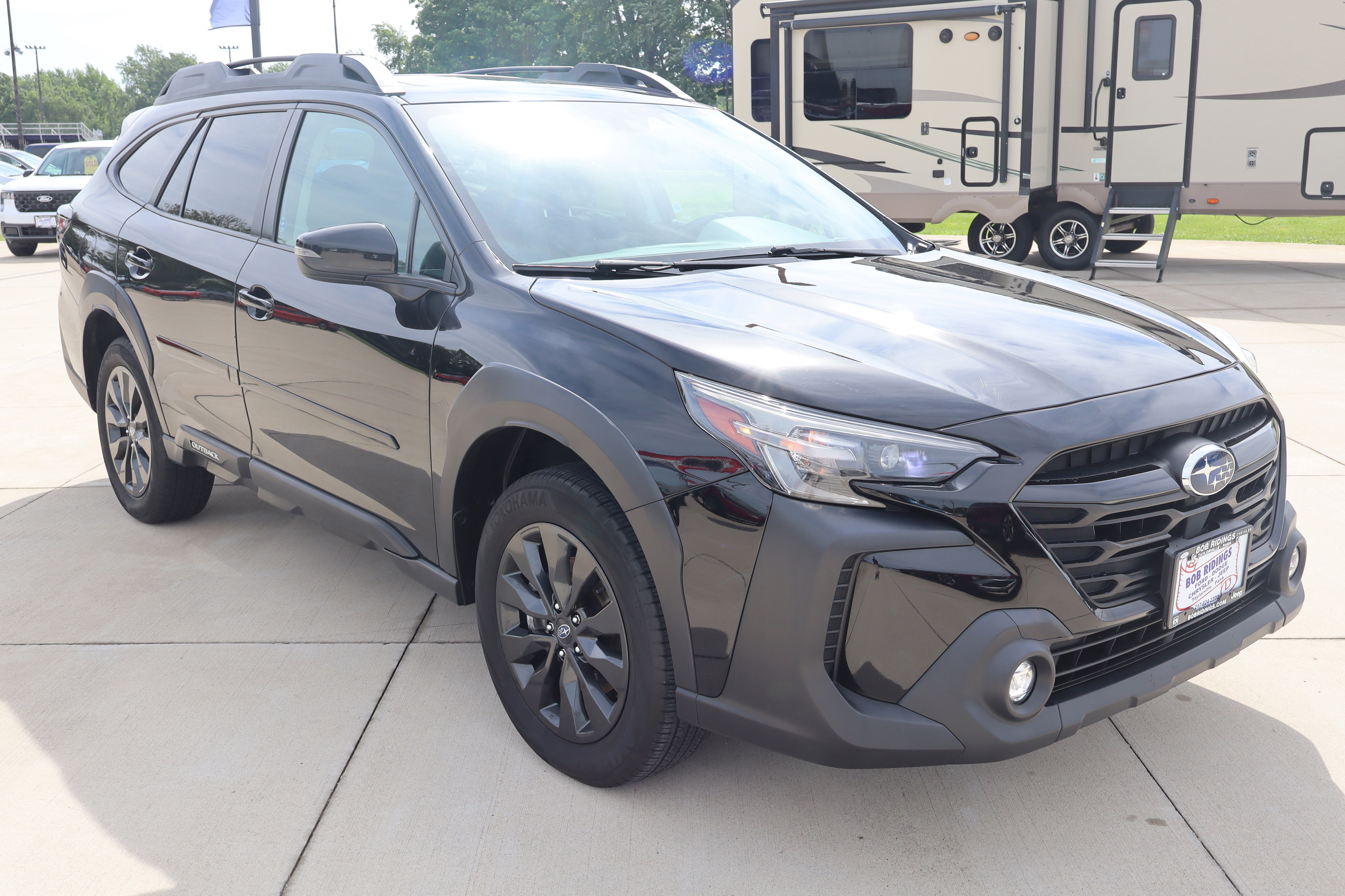 Used 2023 Subaru Outback Onyx Edition AWD/4WD image 3