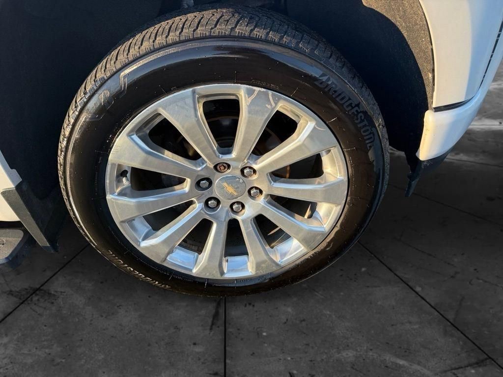 Used 2019 Chevrolet Silverado 1500 High Country image 18