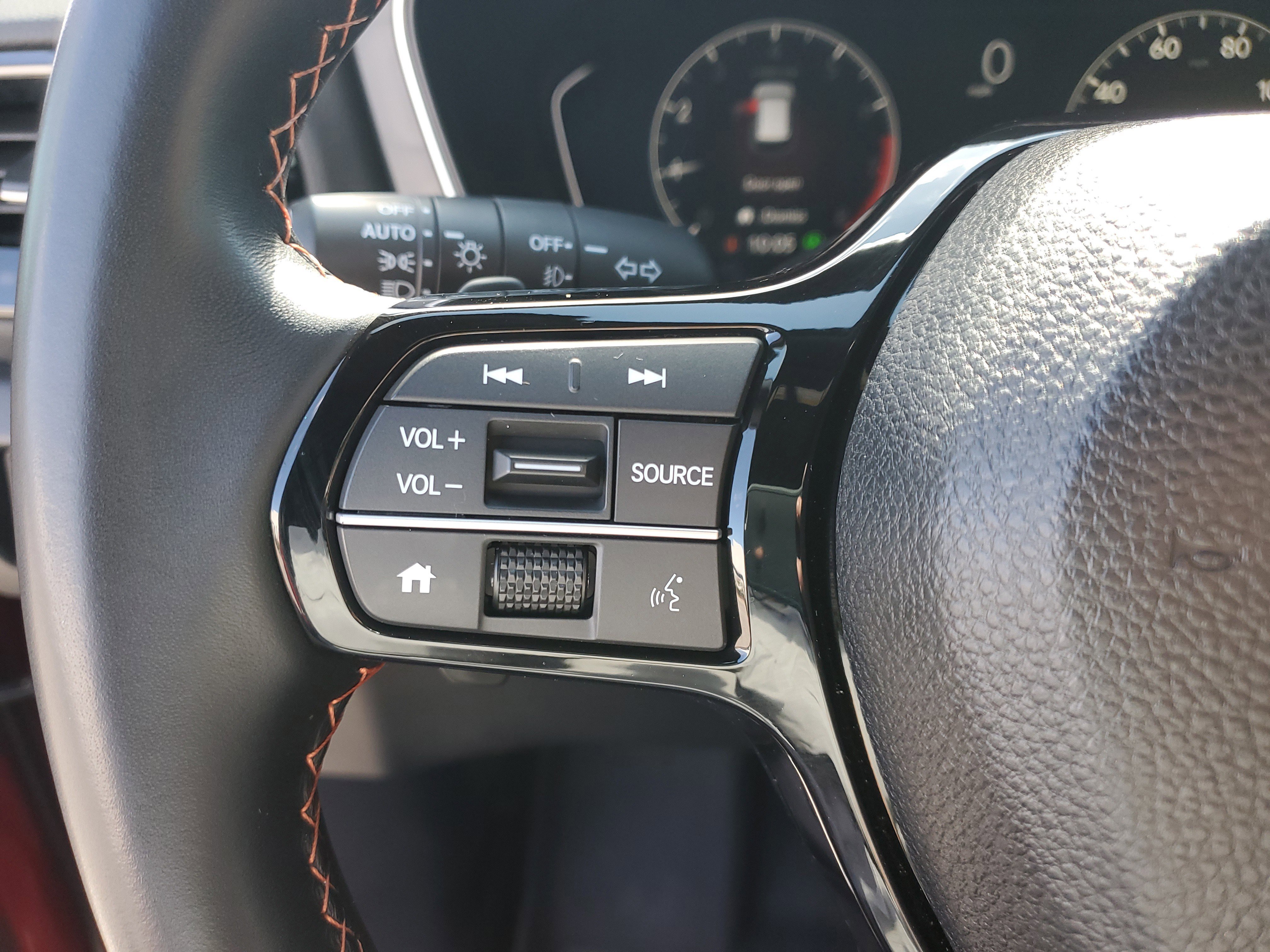 Used 2023 Honda Pilot Sport image 28