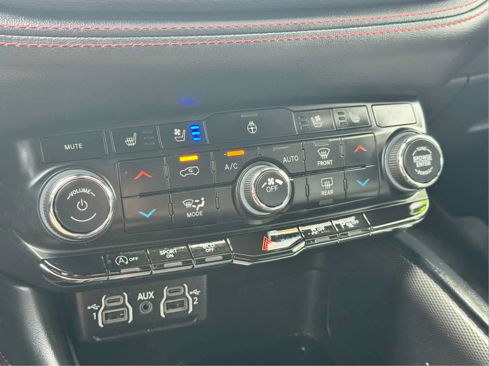 Used 2023 Dodge Durango GT AWD/4WD image 38
