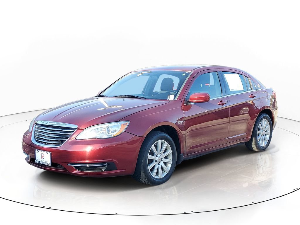 Used 2013 Chrysler 200 Touring FWD image 2