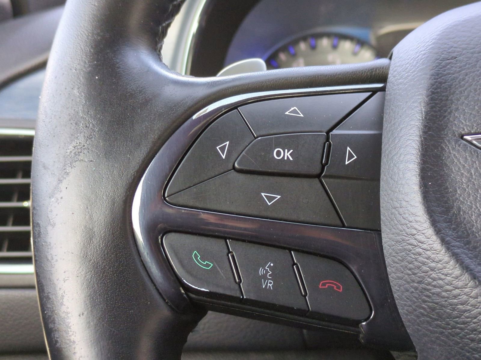 Used 2015 Chrysler 200 S w/ Comfort Group image 27