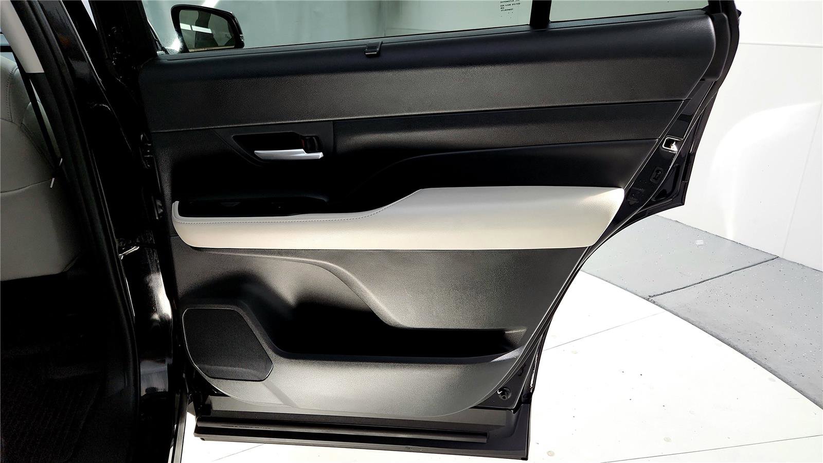 Used 2024 Toyota Grand Highlander Limited image 24