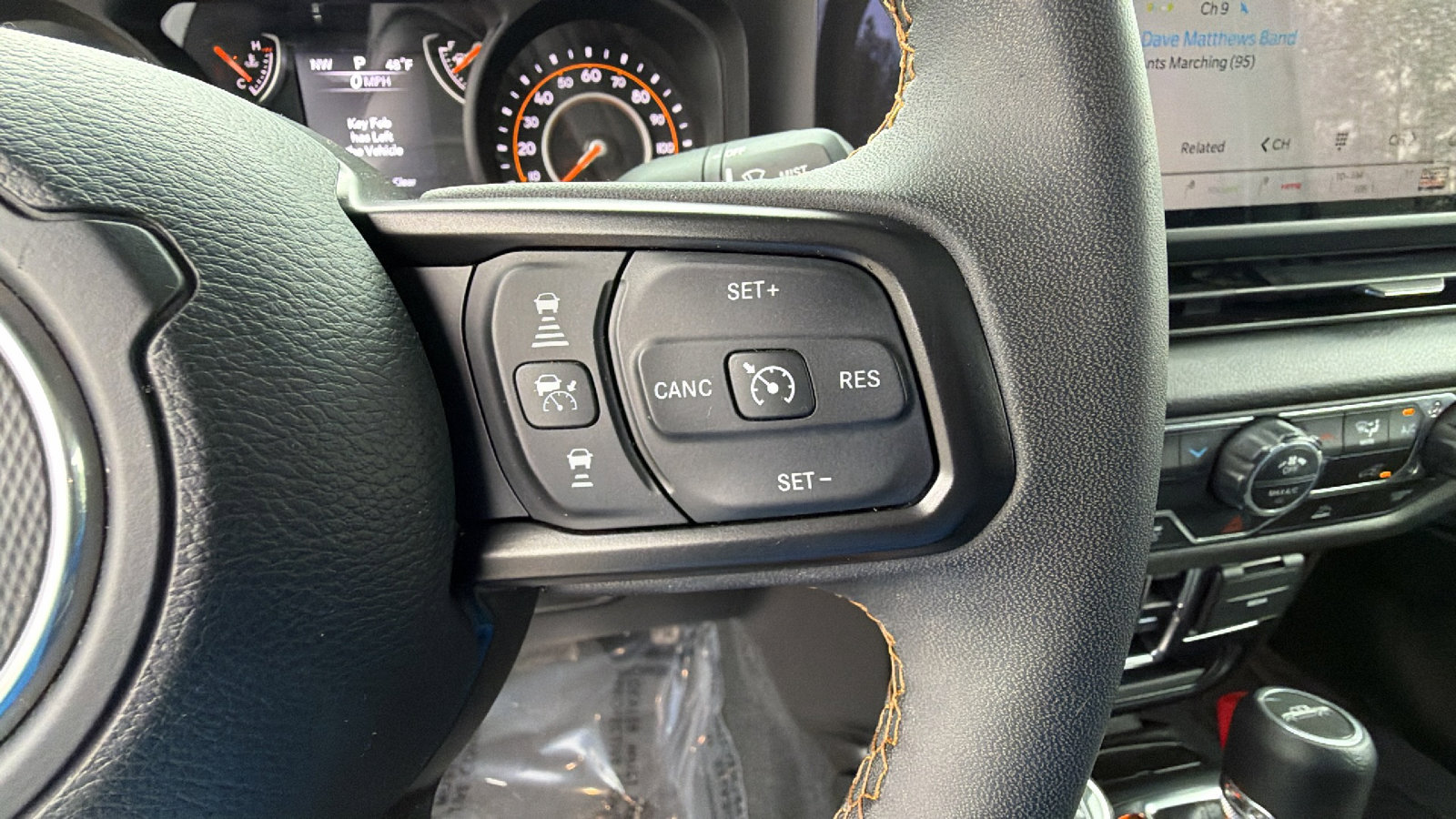 Used 2024 Jeep Gladiator Sport image 28