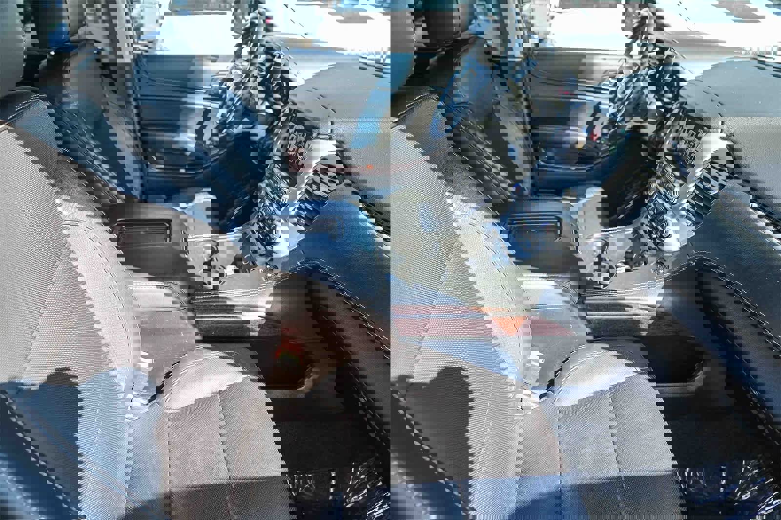 Used 2018 GMC Yukon SLT w/ HD Trailering Package image 14