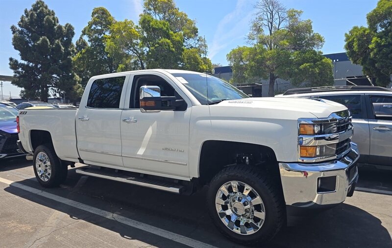 Used 2019 Chevrolet Silverado 2500 LTZ w/ Duramax Plus Package AWD/4WD image 2