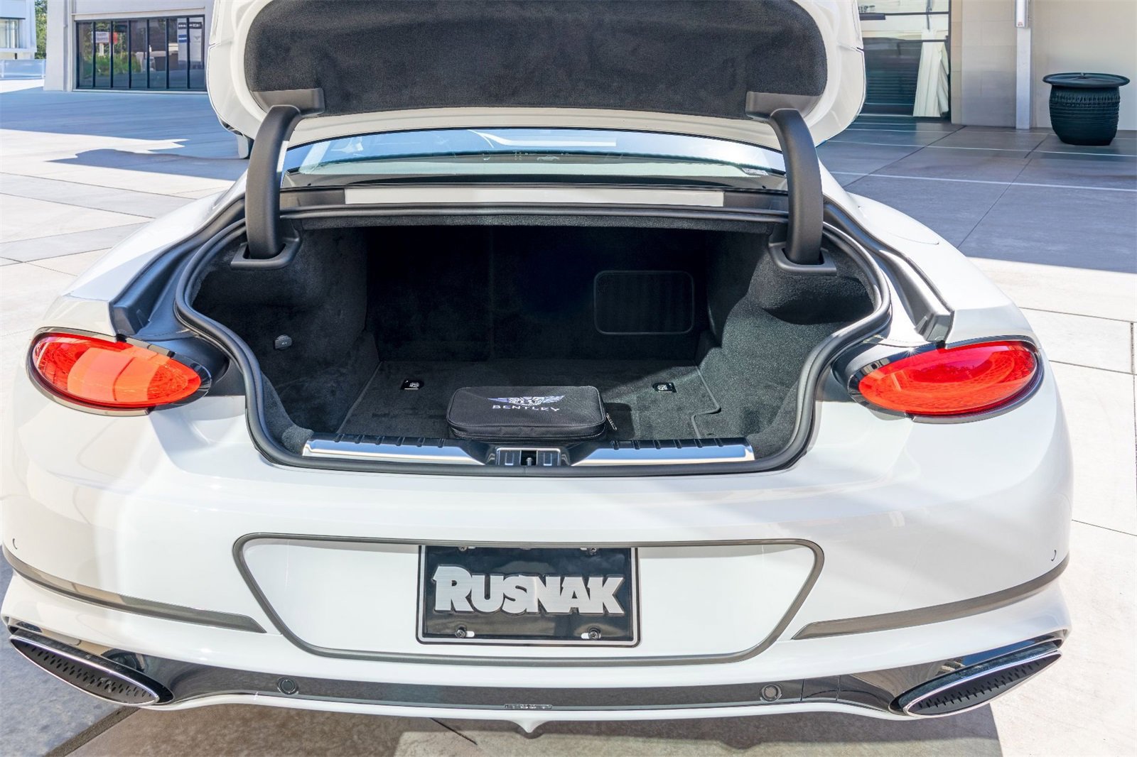Used 2024 Bentley Continental GT Speed image 23