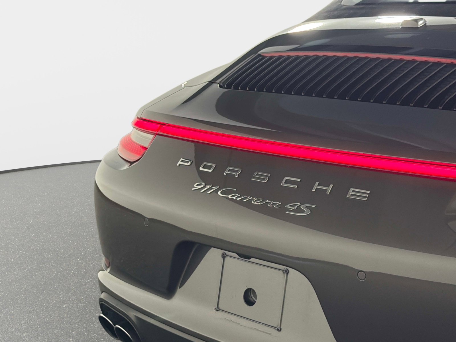 Used 2018 Porsche 911 Carrera 4S AWD/4WD image 18