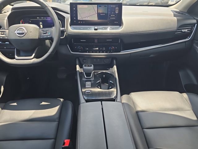 Certified 2026 Nissan Rogue SL FWD image 15
