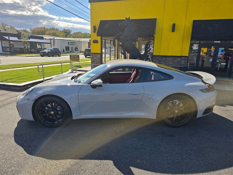 Used 2024 Porsche 911 Carrera 4 AWD/4WD image 30