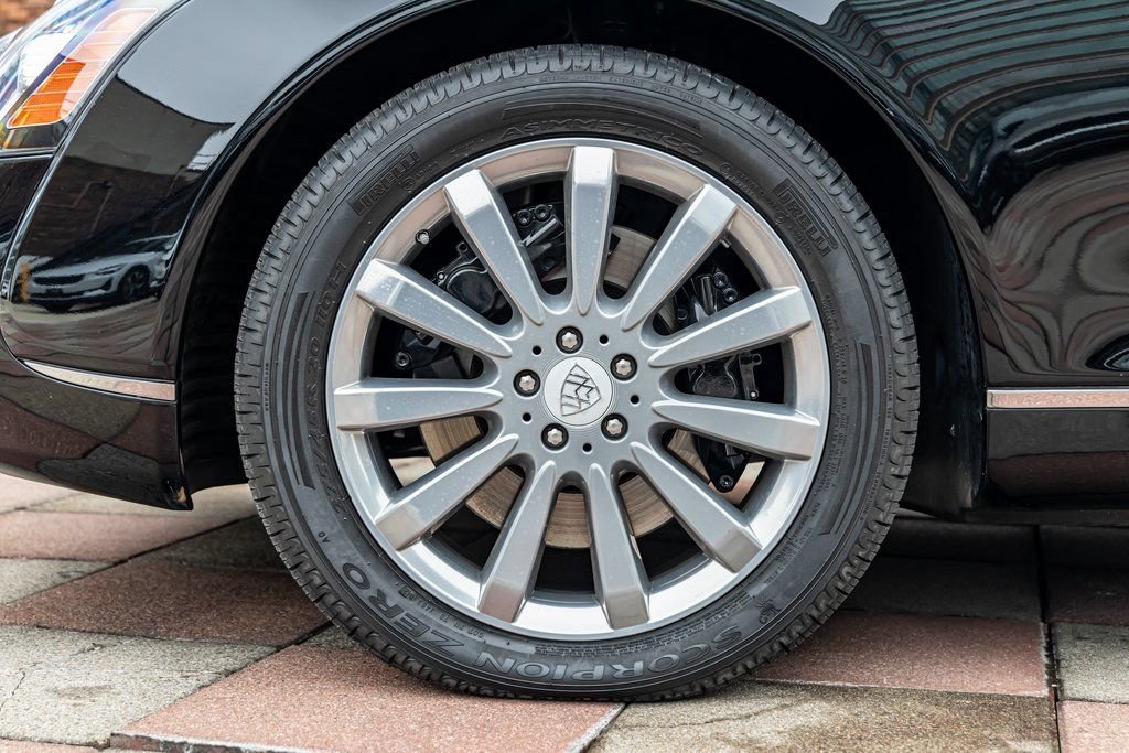 Used 2009 Maybach 62 S RWD image 63