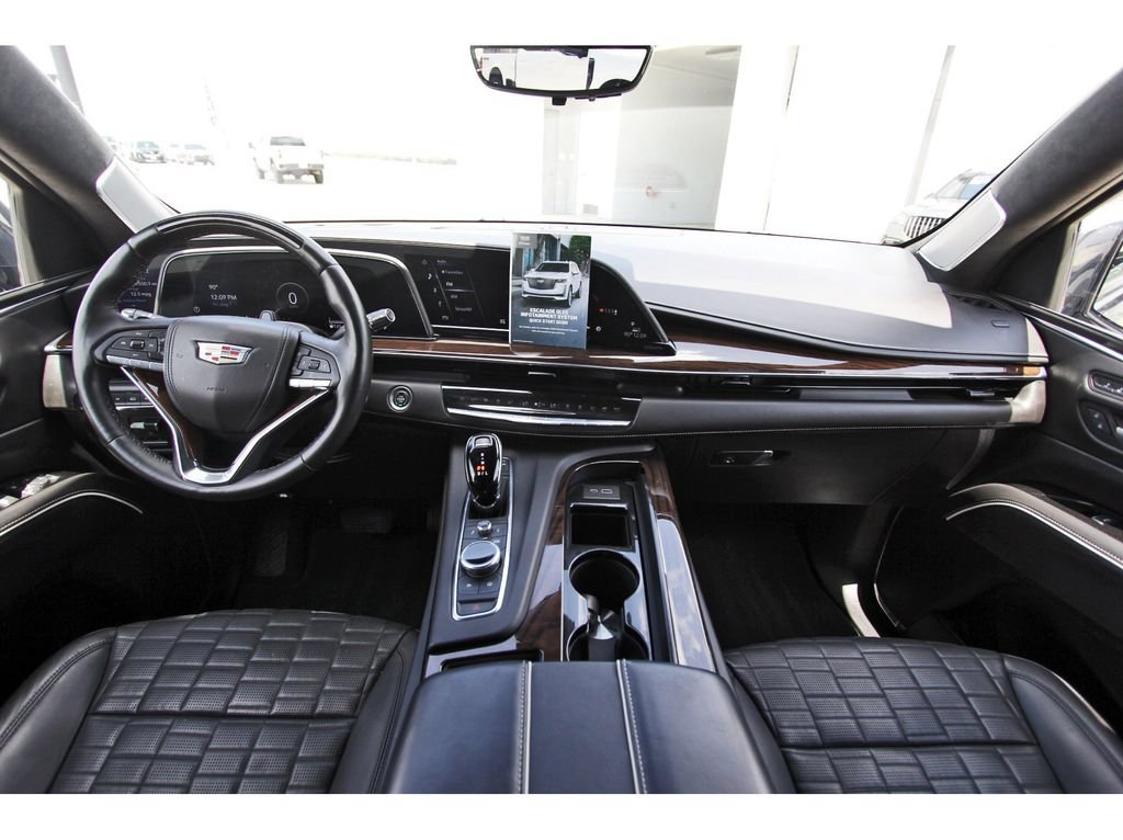 Used 2021 Cadillac Escalade Sport Platinum AWD/4WD image 9