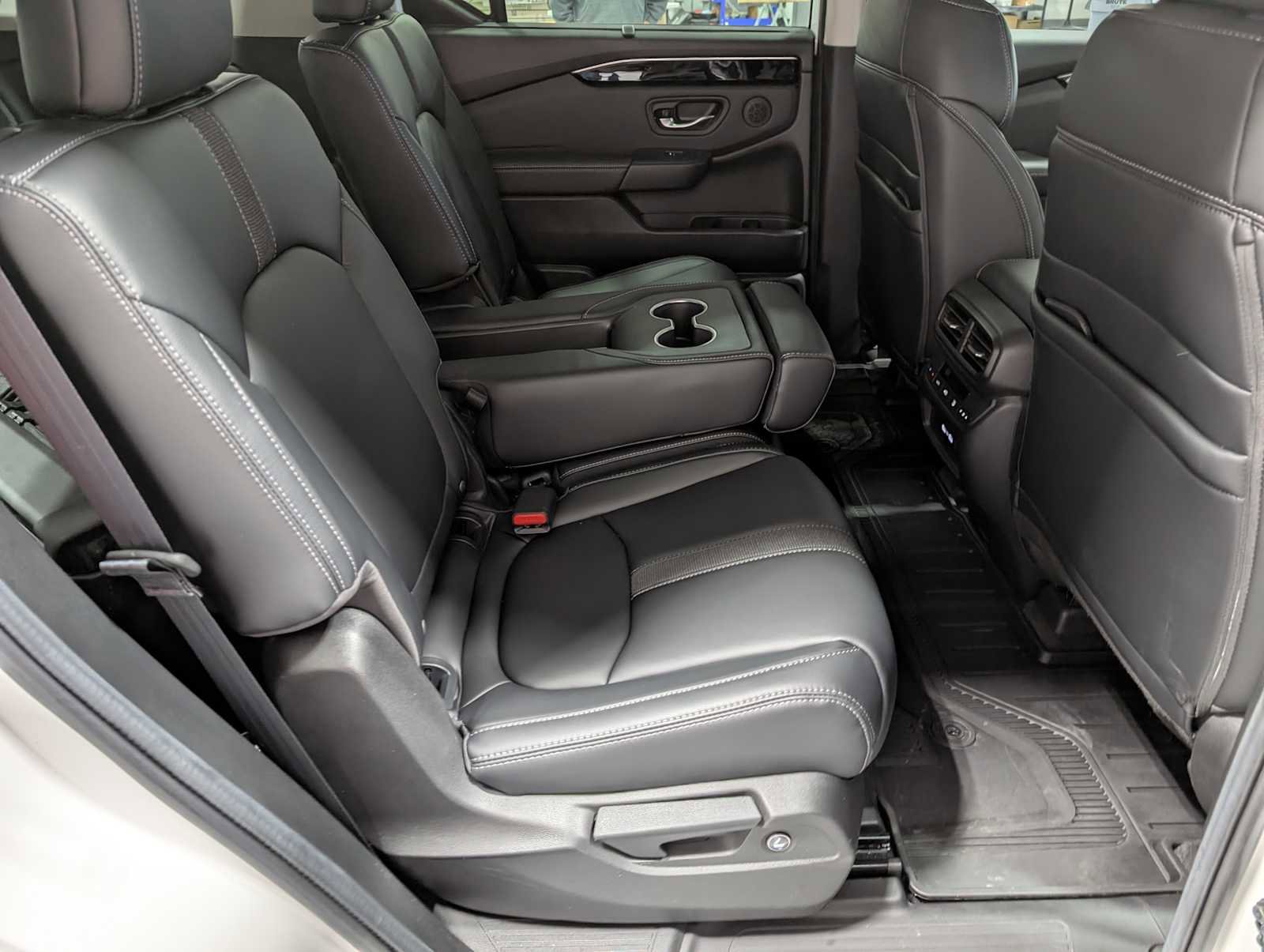 Certified 2023 Honda Pilot EX-L image 34