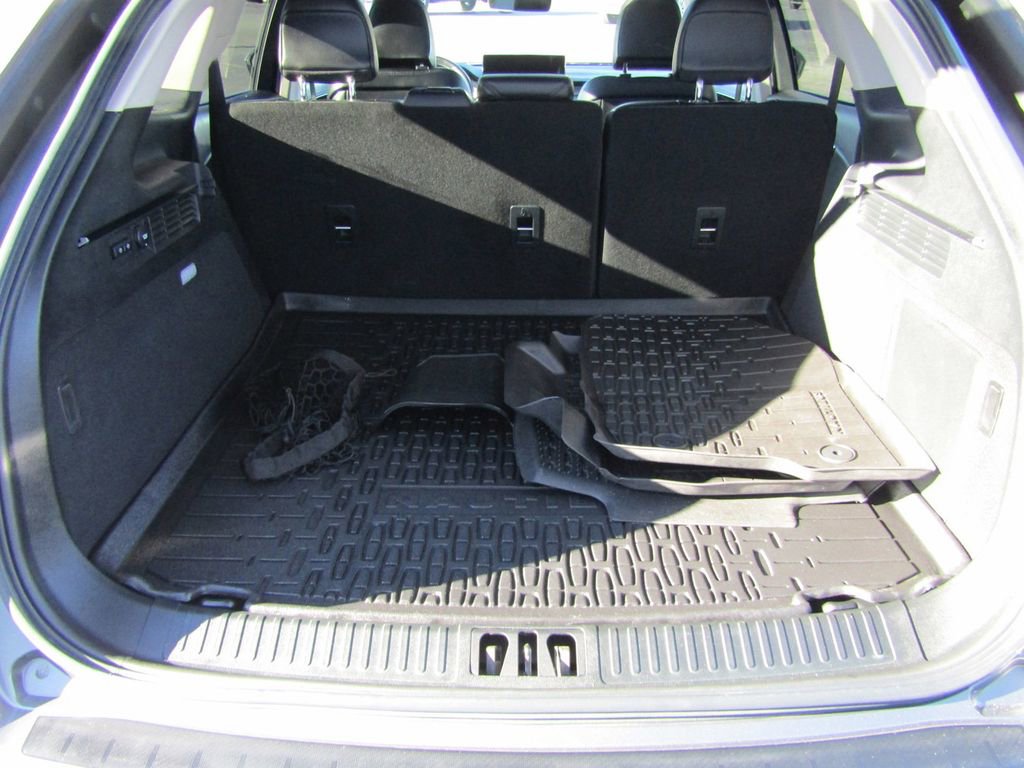 Used 2021 Lincoln Nautilus Reserve w/ Equipment Group 201A image 7